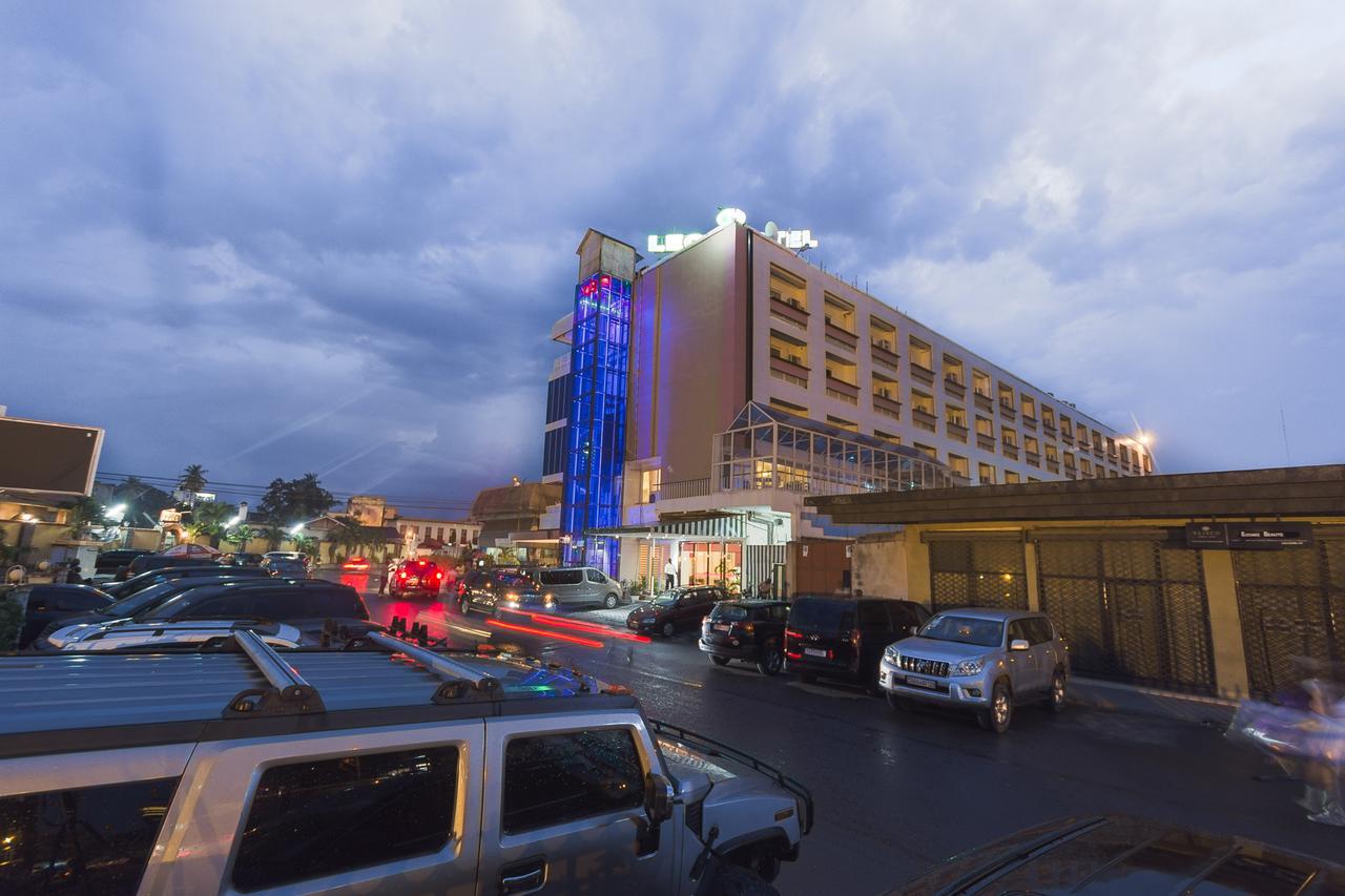 Leon Hotel Kinshasa Exteriör bild